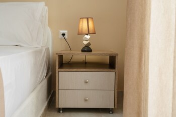evripus suites hotel