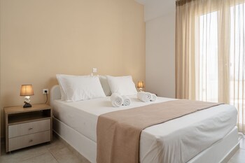 evripus suites hotel