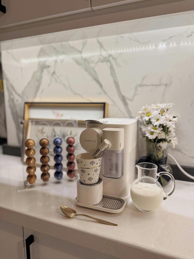evripus suites hotel