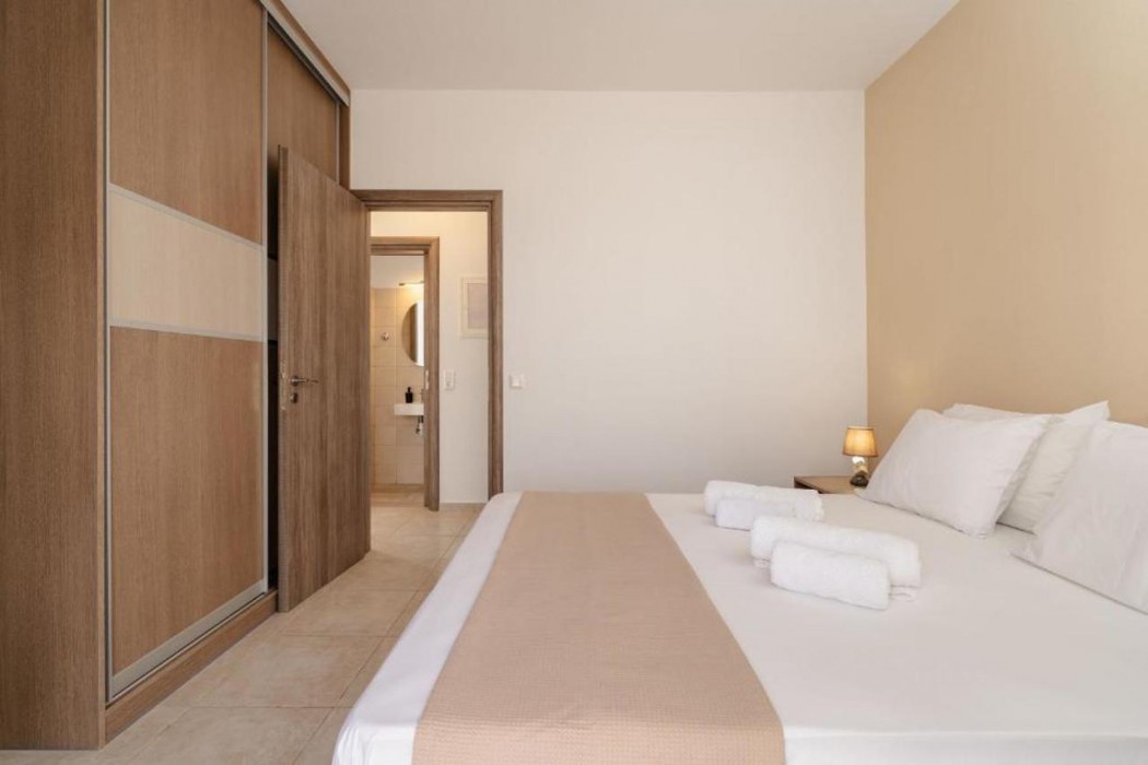evripus suites hotel