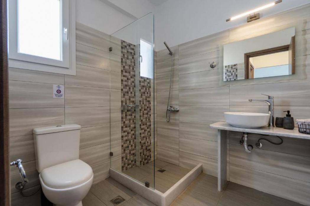 evripus suites hotel
