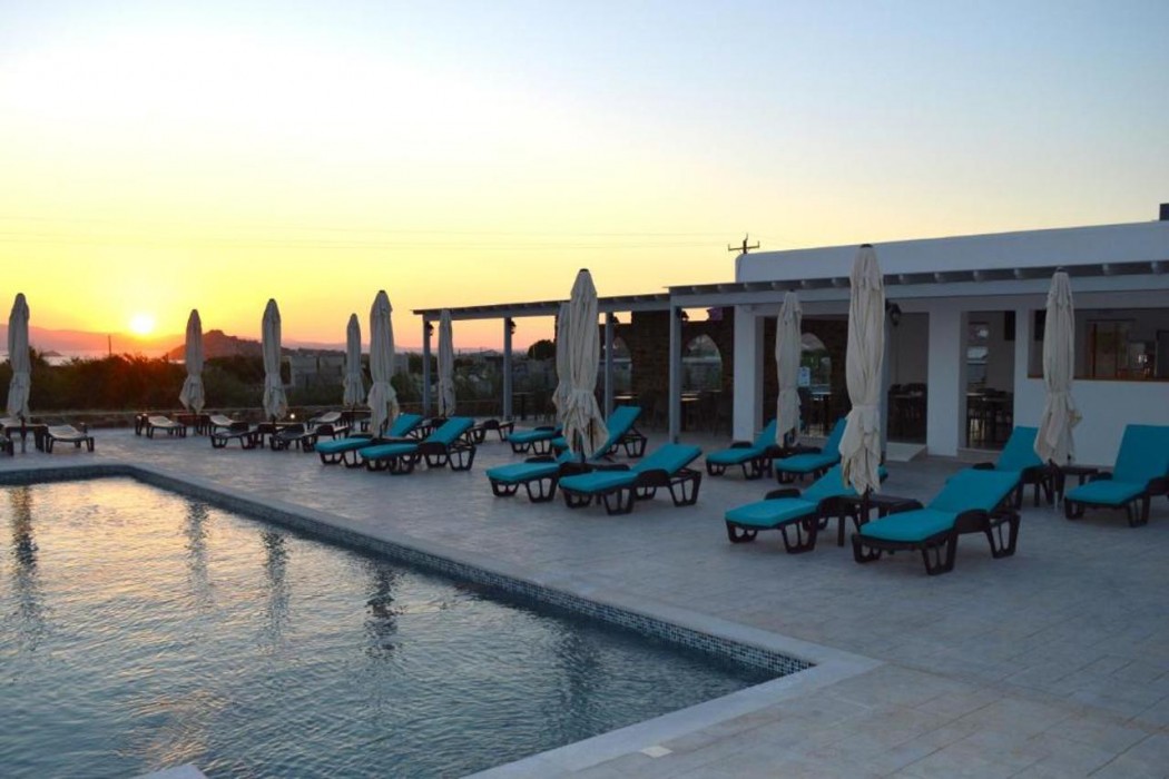 evripus suites hotel