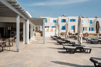 evripus suites hotel