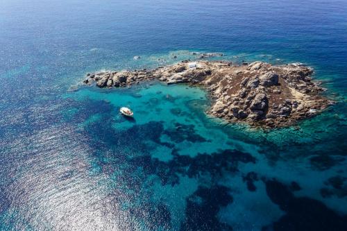 naxos