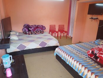 Badri Kedar Hometay,,0 star