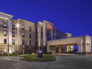 hampton inn and suites lincoln northeast i 80