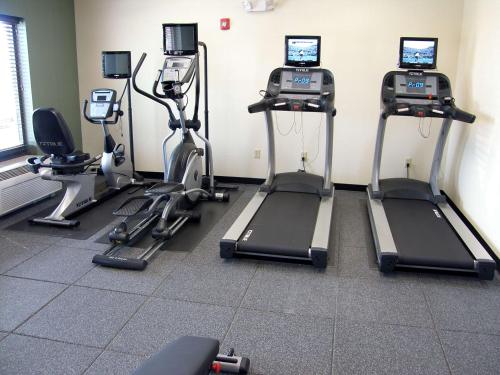 hampton inn and suites lincoln northeast i 80