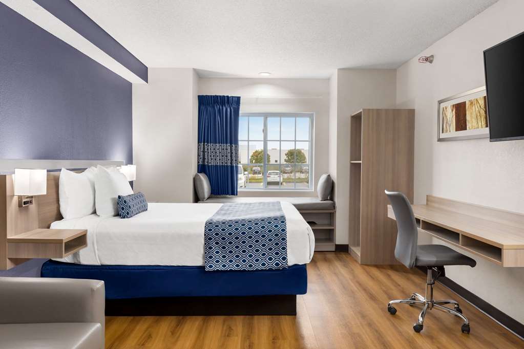microtel inn and suites by wyndham lincoln