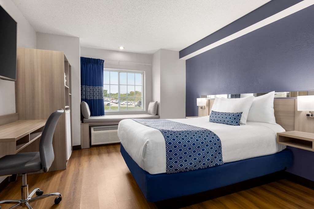 microtel inn and suites by wyndham lincoln