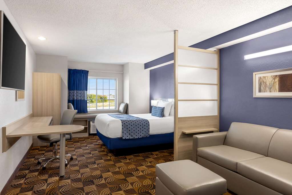 microtel inn and suites by wyndham lincoln
