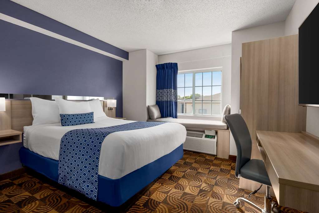 microtel inn and suites by wyndham lincoln