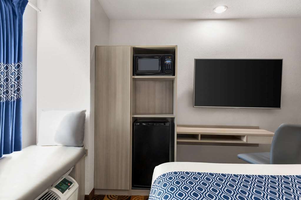 microtel inn and suites by wyndham lincoln