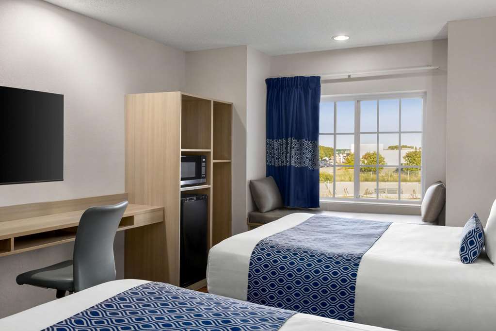 microtel inn and suites by wyndham lincoln