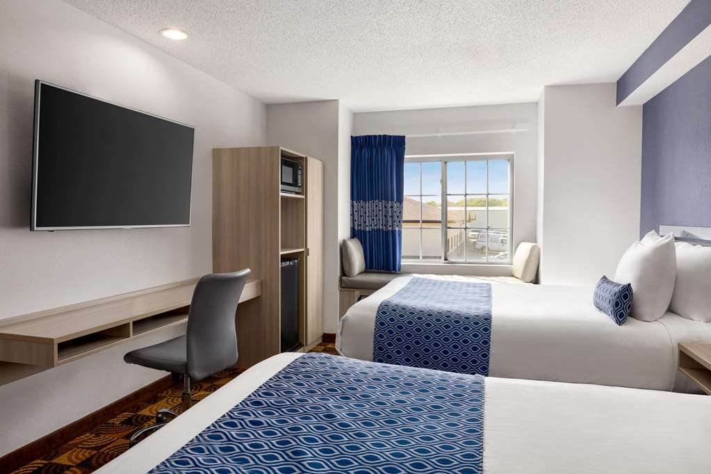 microtel inn and suites by wyndham lincoln