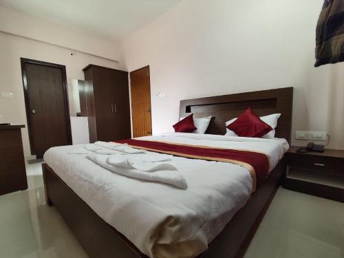 Hotel Royal Suites,,0 star