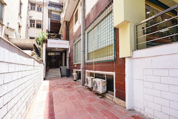 hotel new empire