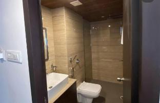 9 Atop Hotel,,3 star