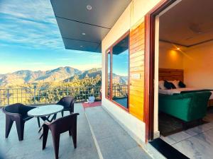 Hotel On The Edge,,0 star