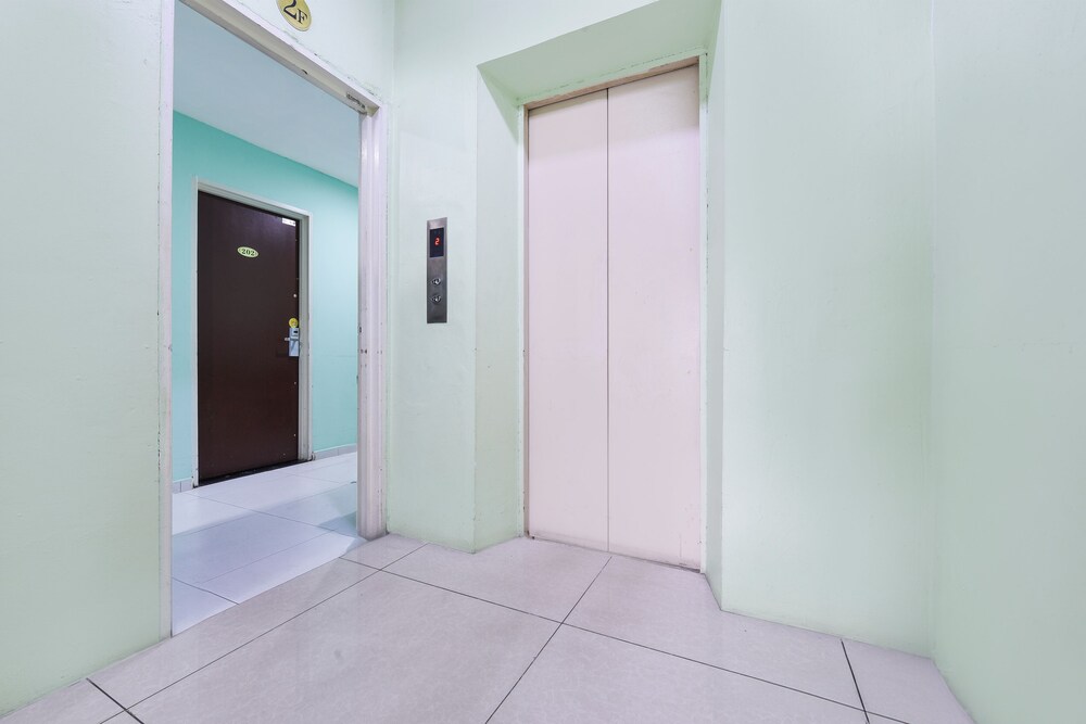 hotel zamburger nur ramadhan previously g home hotel