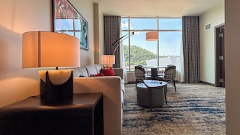 the landing hotel at rivers casino pittsburgh