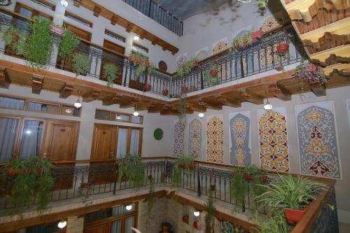 nodirabegim hotel