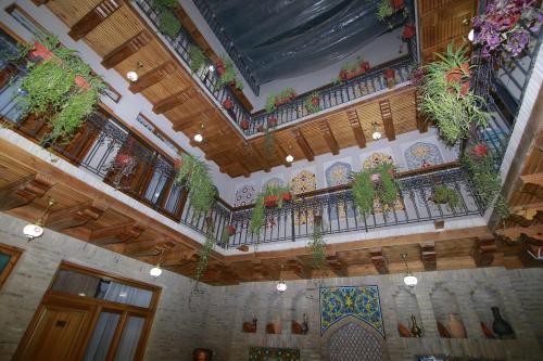 nodirabegim hotel