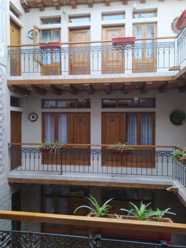 nodirabegim hotel