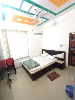 Hotel Vishal And Banquet Hall,,5 star