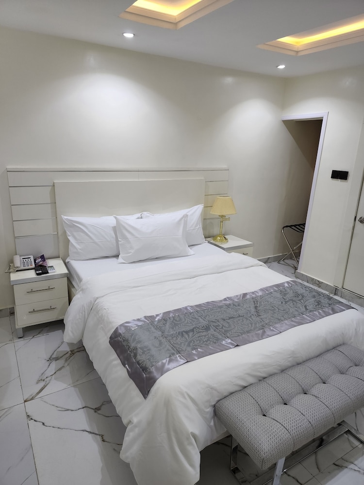luxol homesandsuites