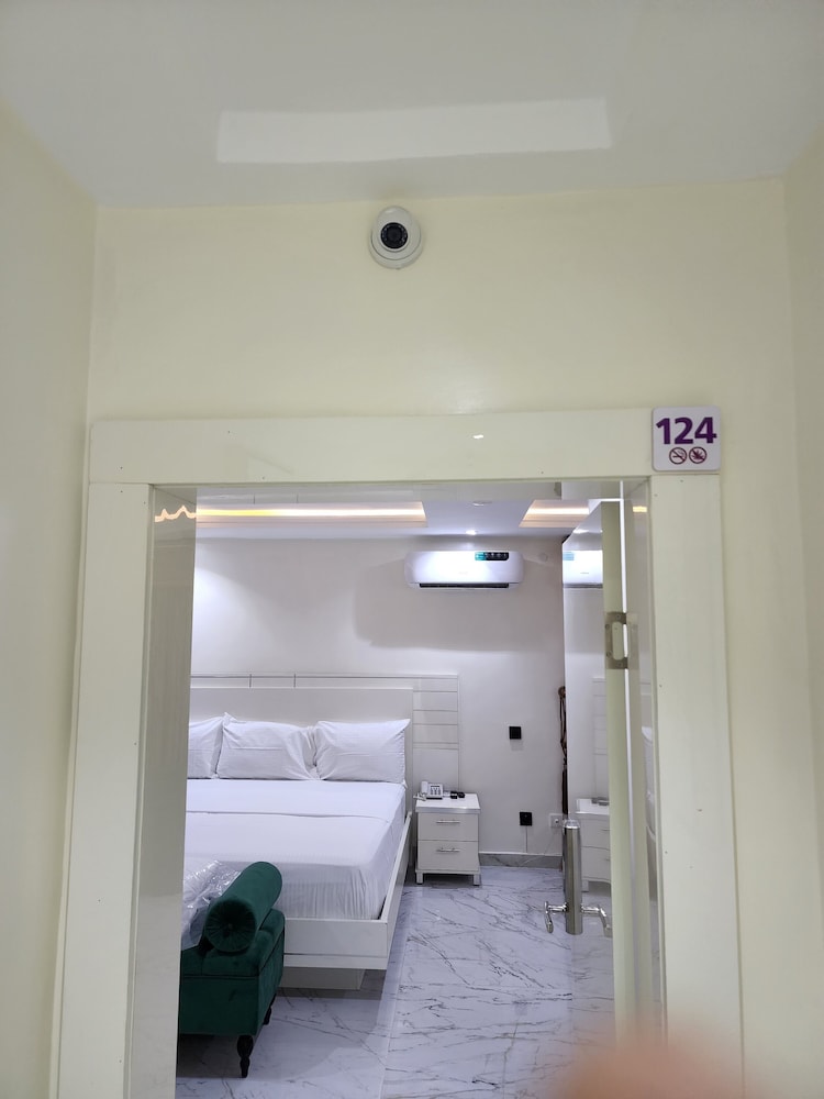 luxol homesandsuites