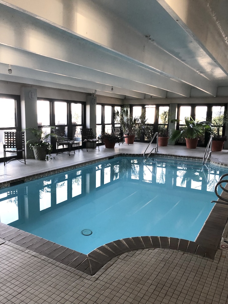 the capes hotel