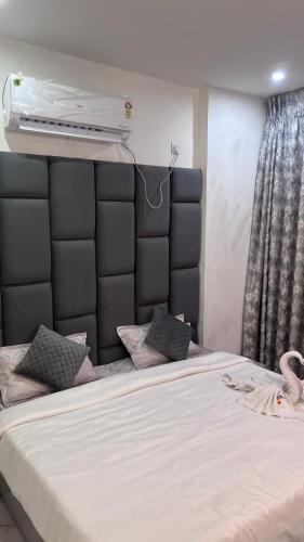 hotel sunset orchha