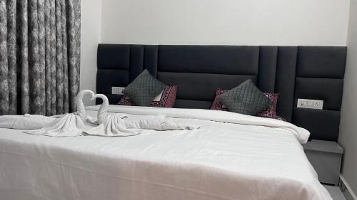 hotel sunset orchha