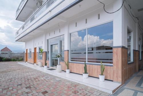 urbanview hotel sky batu malang