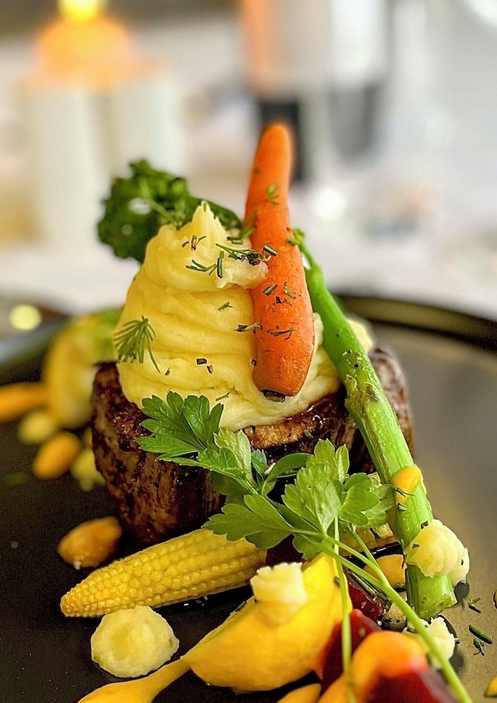 near big 5 numbi lodge