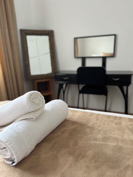 near big 5 numbi lodge