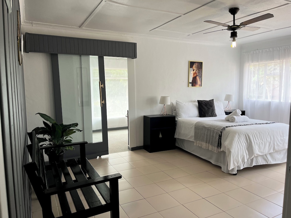 near big 5 numbi lodge