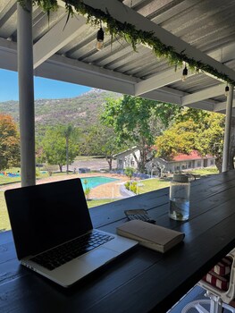 near big 5 numbi lodge