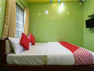 Sri Mahalakshmi Lodge,,2 star