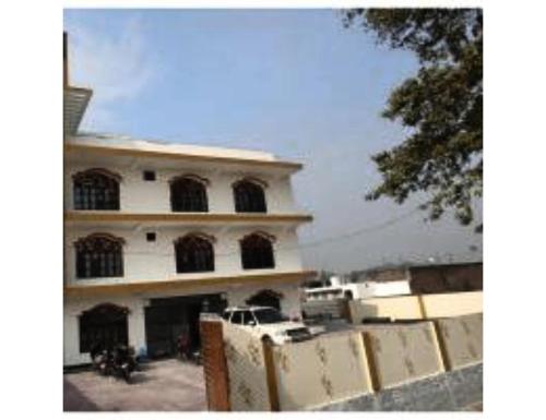 the s r palace and marriage lawn ayodhya