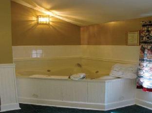 County Clare Irish Hotel & Pub,Milwaukee County>>Milwaukee,3 star