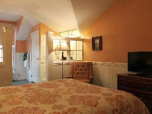 County Clare Irish Hotel & Pub,Milwaukee County>>Milwaukee,3 star