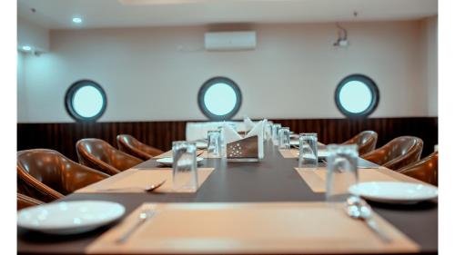 hotel teesta stay rampurhat