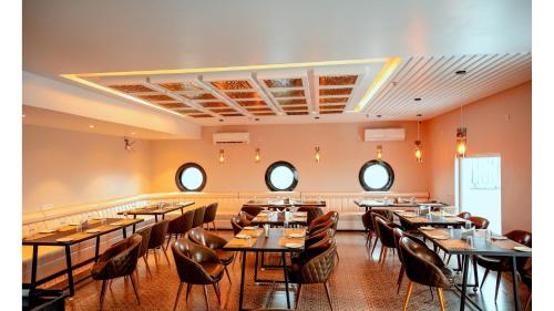 hotel teesta stay rampurhat