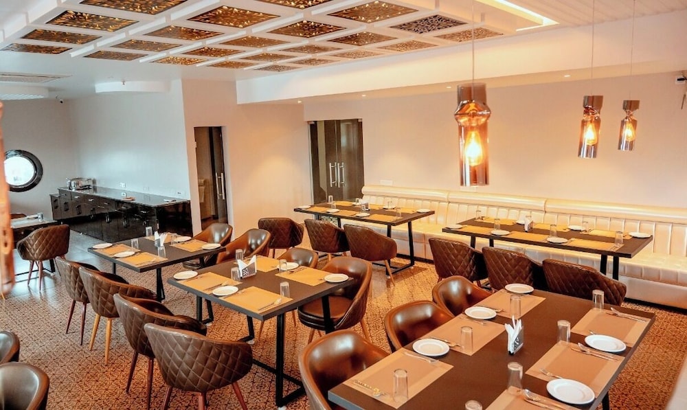 hotel teesta stay rampurhat