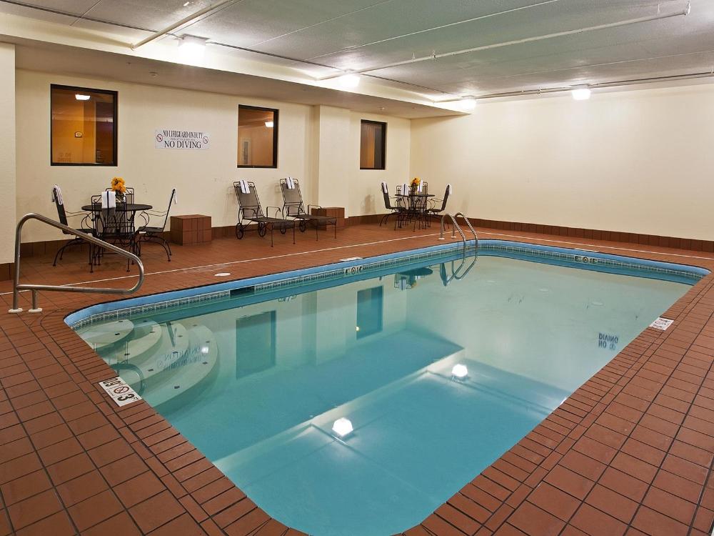 holiday inn express london by ihg
