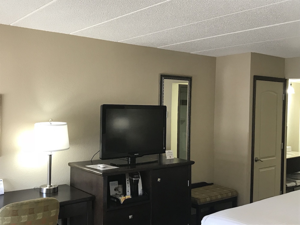holiday inn express london by ihg