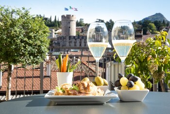 Hotel America,Trento>>Civezzano,4 star