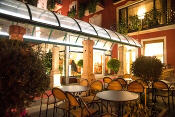 Hotel America,Trento>>Civezzano,4 star