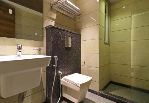 the ivy grand hotel in city centre delhi